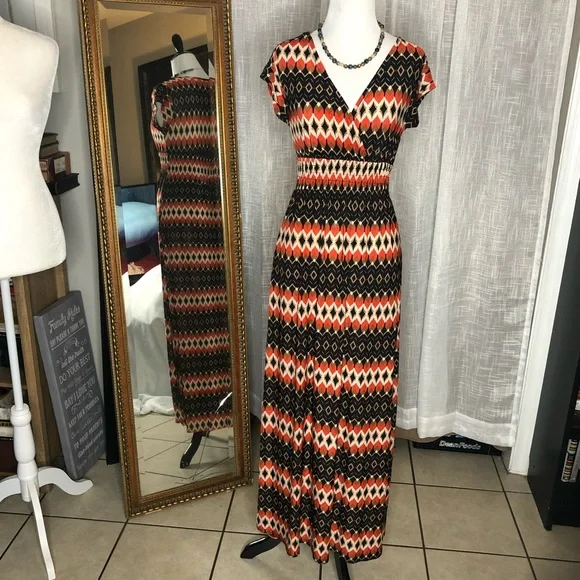 knee length dresses for ladies Banana Republic Women's Pink Halter Maxi Dress V-Neck Tie Neck Pleated